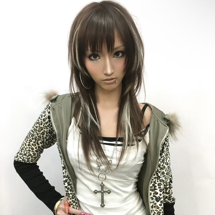 MAKOTOのスタイル:ハイライト × ロングレイヤー