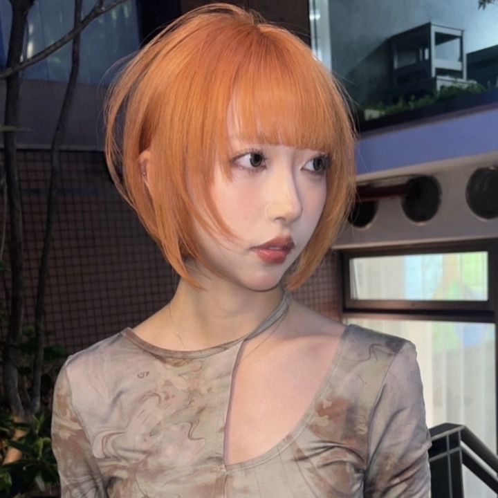 NOVAのスタイル:オレンジ × ショートボブ